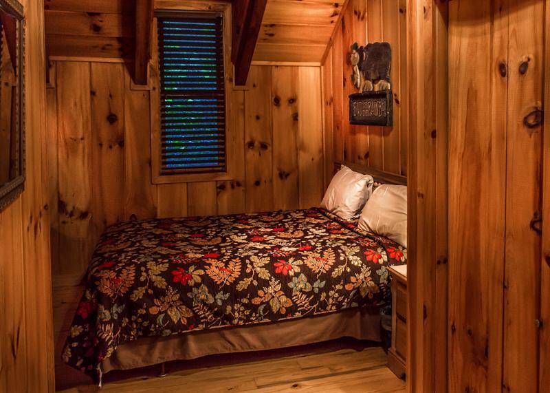 Hatfield Hideaway Pigeon Forge Exterior photo