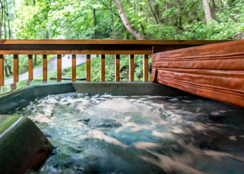 Hatfield Hideaway Pigeon Forge Exterior photo